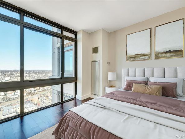 175 Huguenot Street 2404, New Rochelle NY 10801