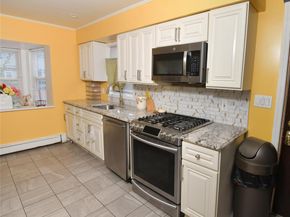 76 E Hollywood Avenue, Lindenhurst NY 11757