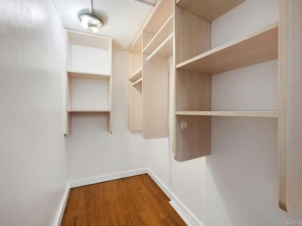 1 Echo Bay Place, New Rochelle NY 10805