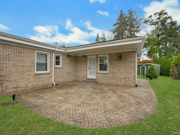 1 Echo Bay Place, New Rochelle NY 10805