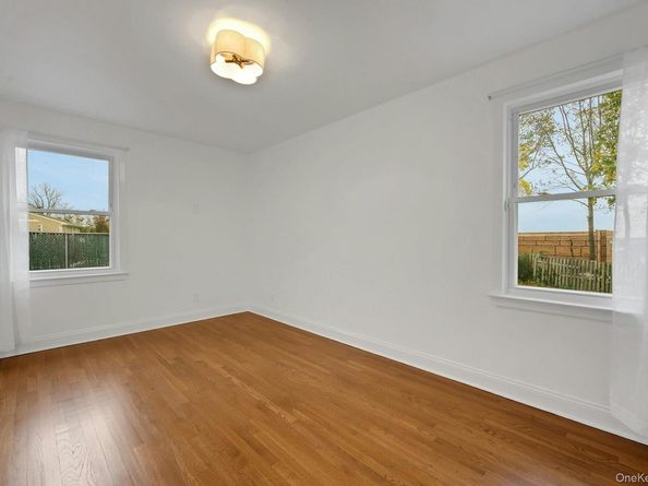 1 Echo Bay Place, New Rochelle NY 10805