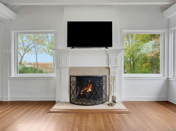 1 Echo Bay Place, New Rochelle NY 10805