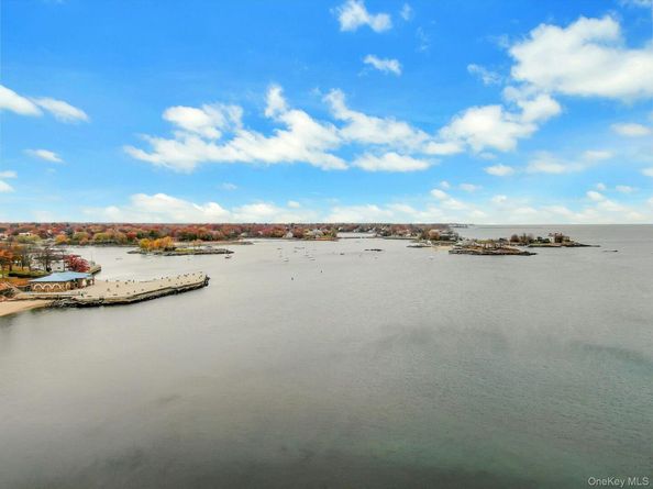 1 Echo Bay Place, New Rochelle NY 10805