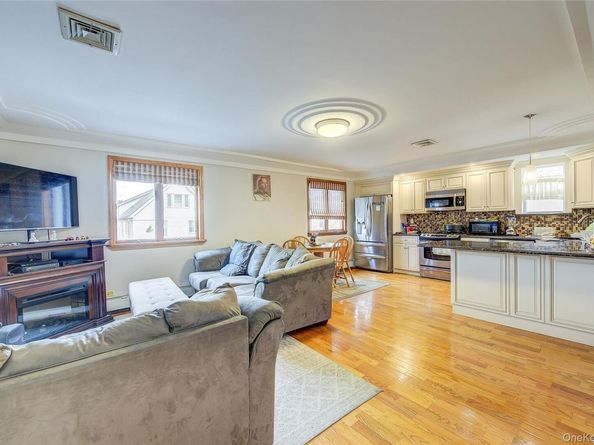 43-33 163rd Street, Flushing NY 11358