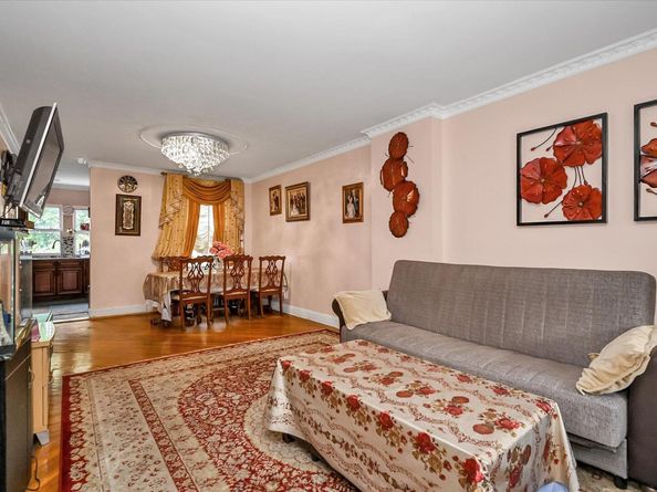 147-31 Hoover Avenue, Briarwood NY 11435