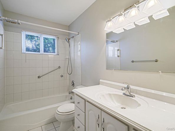 708 Bohemia Parkway, Sayville NY 11782