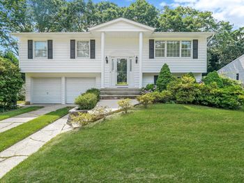 708 Bohemia Parkway