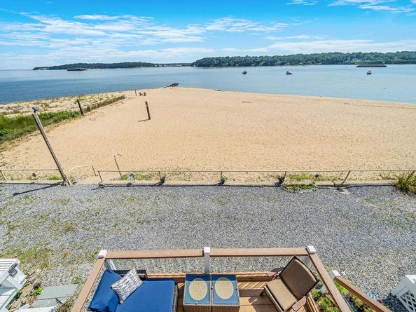 75 West Shore Road 4, Port Washington NY 11050