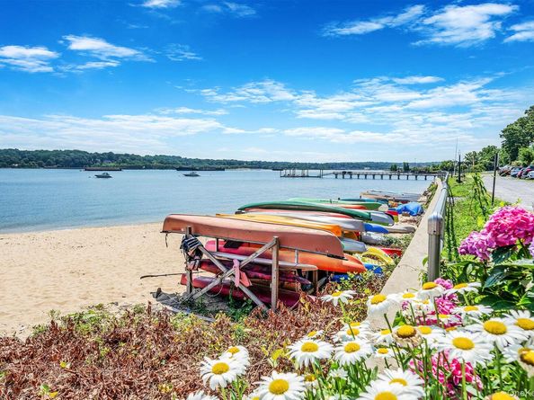75 West Shore Road 4, Port Washington NY 11050