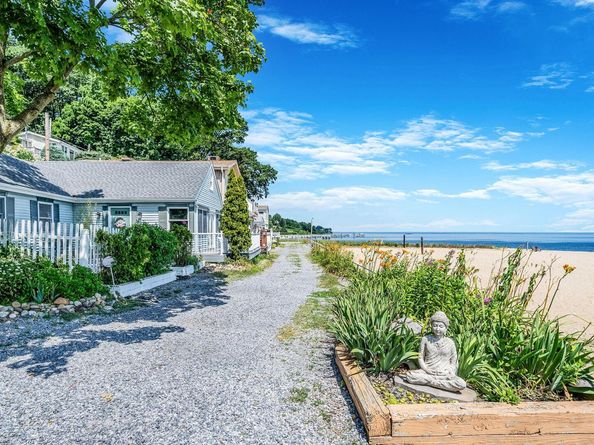 75 West Shore Road 4, Port Washington NY 11050