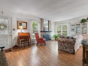 304 Kingston Court, Ridge NY 11961
