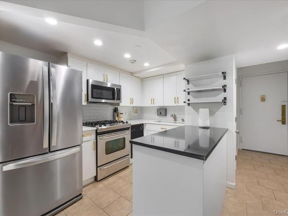 23 Water Grant Street 4I, Yonkers NY 10701