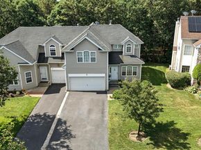 33 Sunflower Ridge Road, South Setauket NY 11720