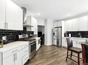 33 Sunflower Ridge Road, South Setauket NY 11720