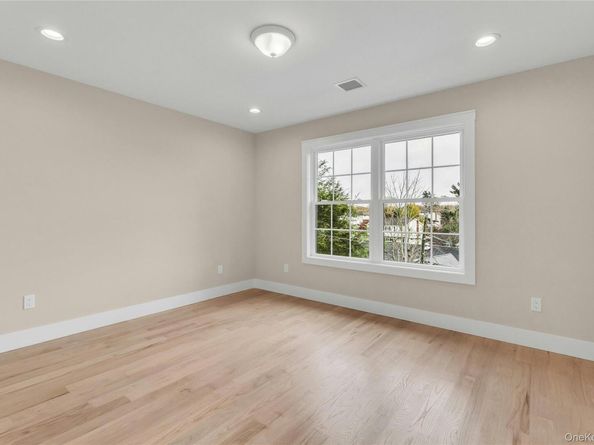 7 Sheridan Street, Old Bethpage NY 11804