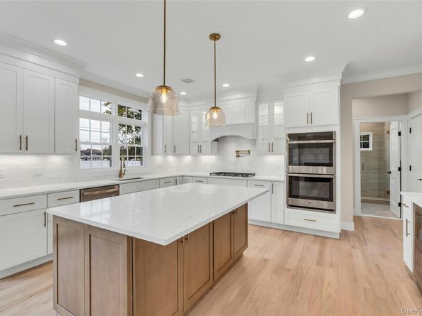 7 Sheridan Street, Old Bethpage NY 11804