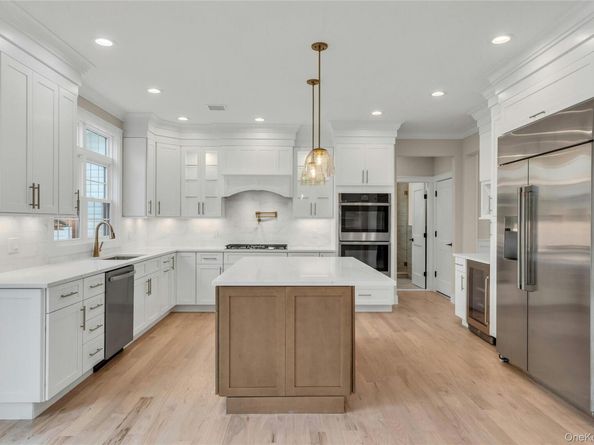 7 Sheridan Street, Old Bethpage NY 11804