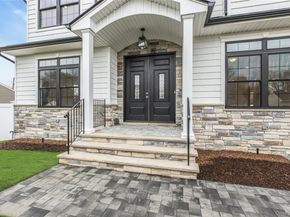 7 Sheridan Street, Old Bethpage NY 11804