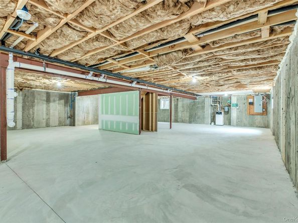 7 Sheridan Street, Old Bethpage NY 11804