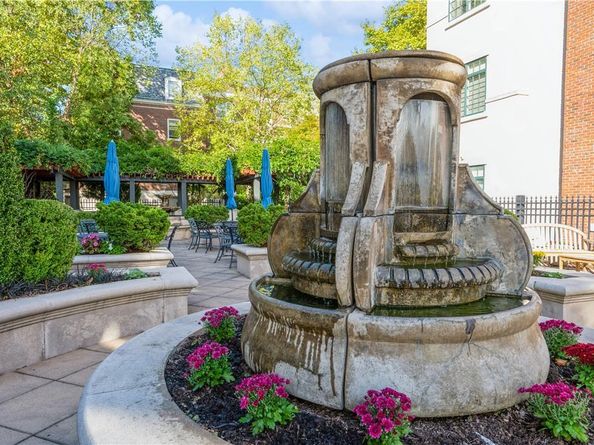 1 Christie Place 205E, Scarsdale NY 10583