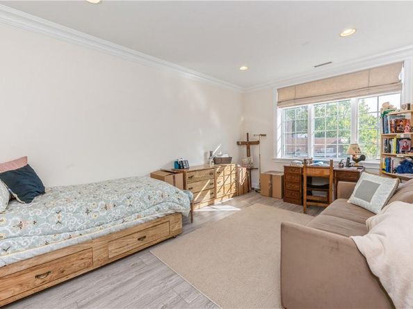 1 Christie Place 205E, Scarsdale NY 10583