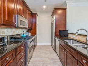 1 Christie Place 205E, Scarsdale NY 10583
