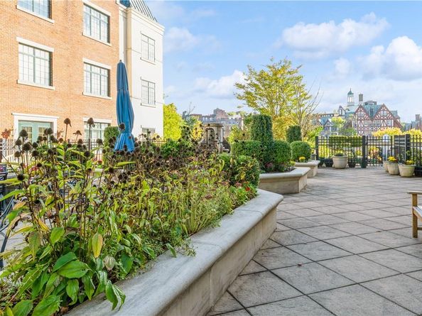 1 Christie Place 205E, Scarsdale NY 10583