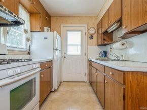 66 Gates Avenue, Valley Stream NY 11580