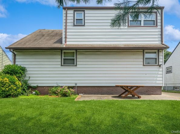 66 Gates Avenue, Valley Stream NY 11580