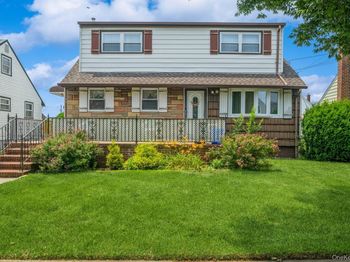 66 Gates Avenue