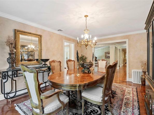 14 Durham Drive, Dix Hills NY 11746