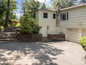 14 Durham Drive, Dix Hills NY 11746