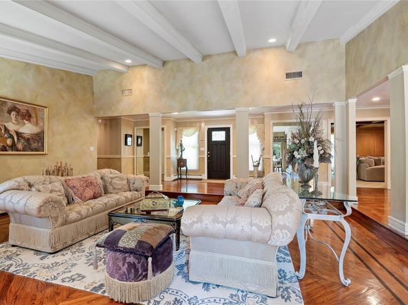 14 Durham Drive, Dix Hills NY 11746
