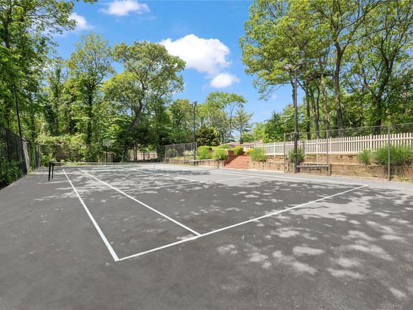14 Durham Drive, Dix Hills NY 11746