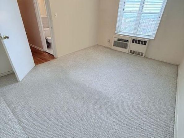 210-15 23rd Avenue 4E, Bayside NY 11360