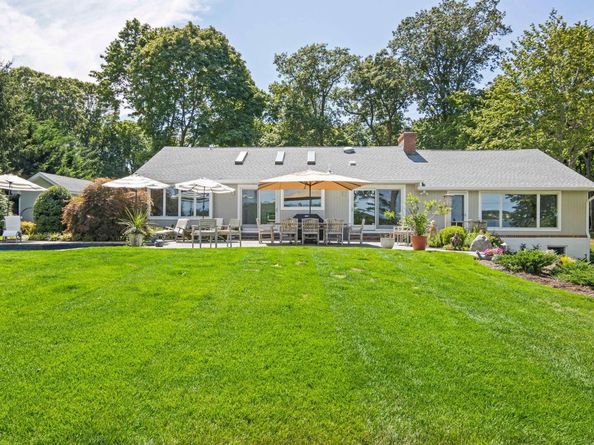 88 Dyke Road, Setauket NY 11733