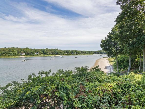88 Dyke Road, Setauket NY 11733