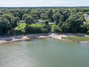 88 Dyke Road, Setauket NY 11733