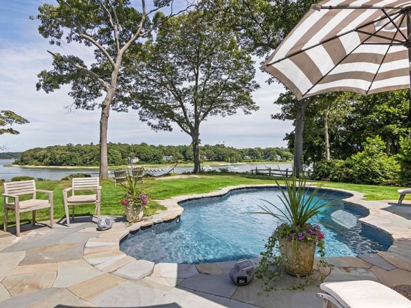 88 Dyke Road, Setauket NY 11733