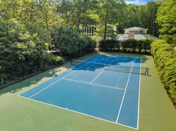2222 Noyack Road, Sag Harbor NY 11963