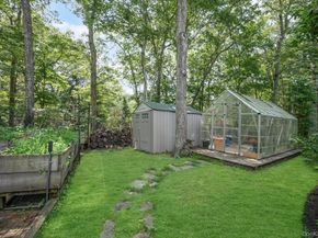 2222 Noyack Road, Sag Harbor NY 11963