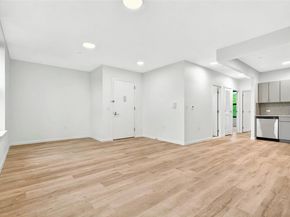 1727 Lacombe Avenue 4B, Bronx NY 10473