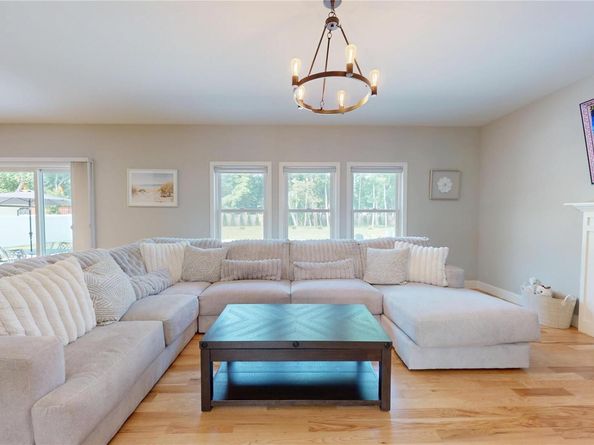 9 Shaw Lane, East Moriches NY 11940