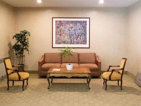 162-41 Powells Cove Boulevard 4K, Beechhurst NY 11357