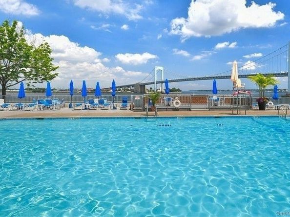 162-41 Powells Cove Boulevard 4K, Beechhurst NY 11357