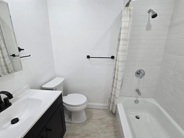 121 Lower Sheep Pasture Road, East Setauket NY 11733