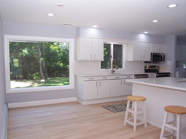 121 Lower Sheep Pasture Road, East Setauket NY 11733