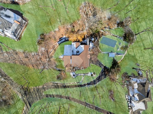 141 Shore Road, Mount Sinai NY 11766