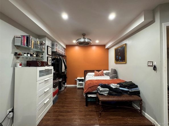 4406 Murdock Avenue, Bronx NY 10466