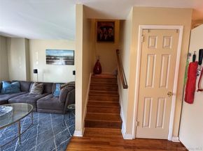 4406 Murdock Avenue, Bronx NY 10466